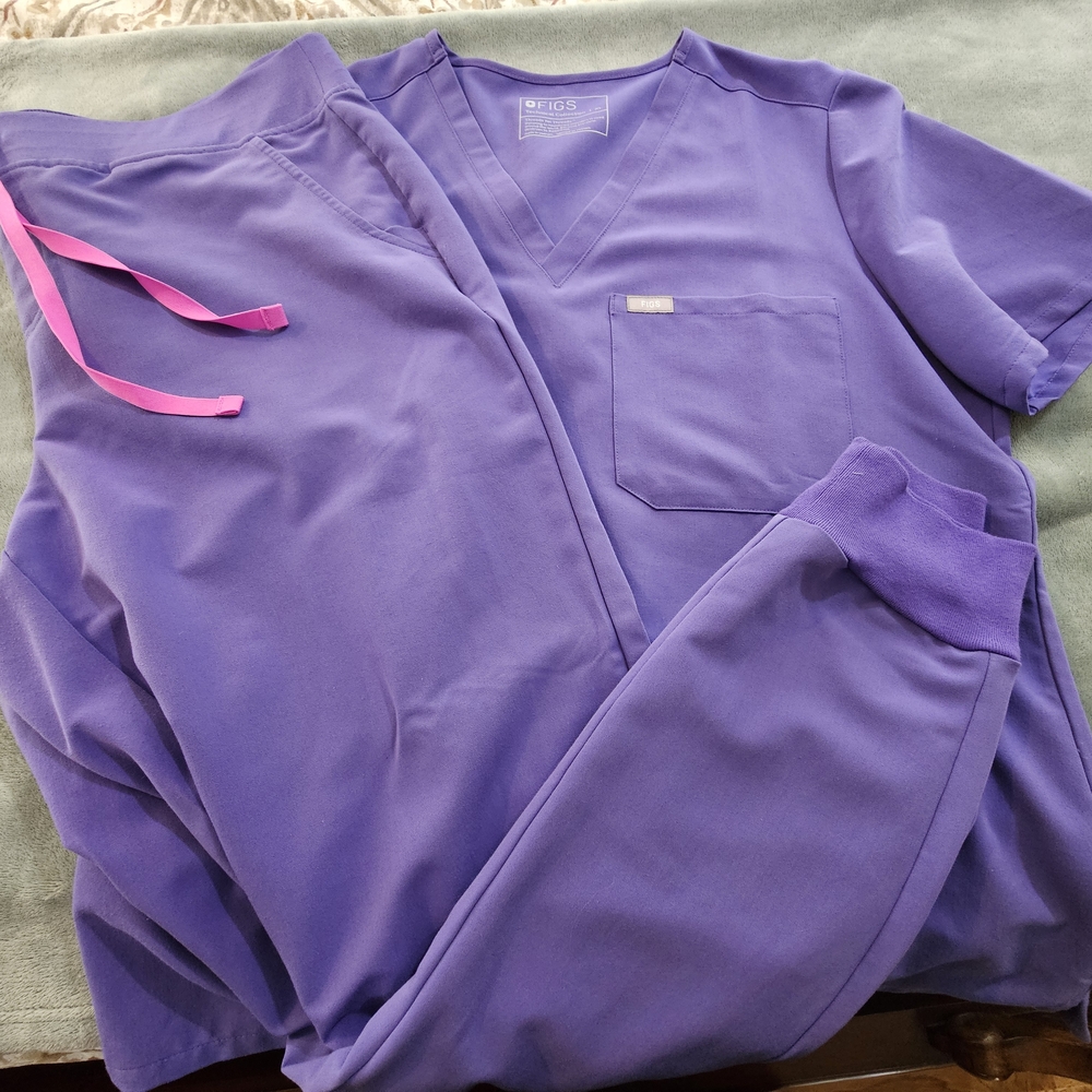 Figs Purple Women's Scrub Set with Pink Drawstring